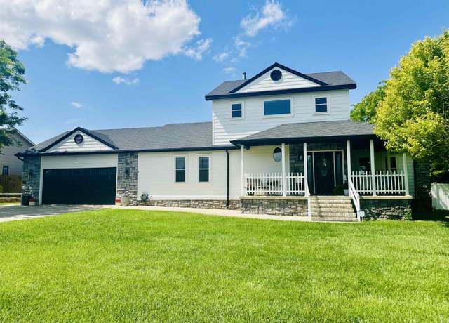 Property at 1004 Ragan Rd, Dodge City, KS 67801, 4 beds, 5 baths