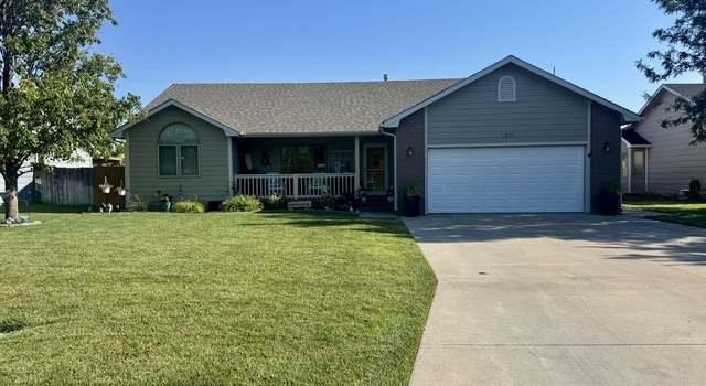 Photo of 120 Tanglewood Dr, Dodge City, KS 67801