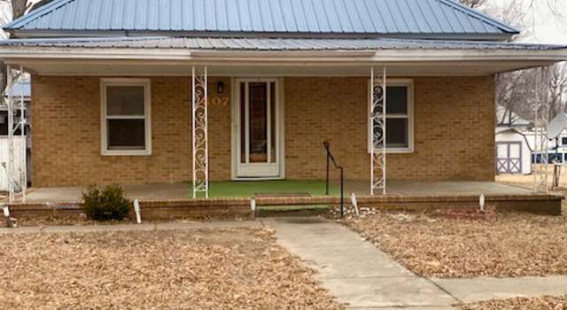 Photo of 807 Prairie St, Ford, KS 67846