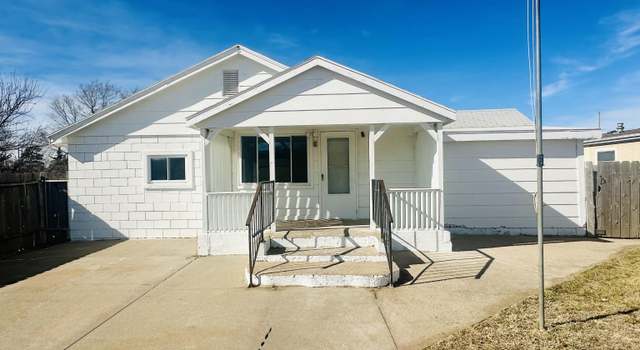 Photo of 909 Ave L, Dodge City, KS 67801