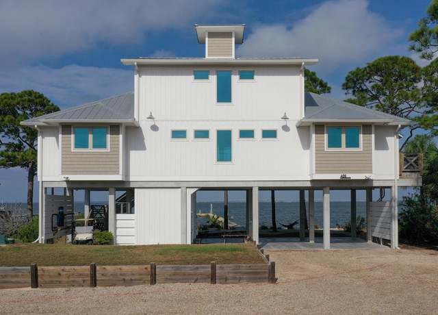 Property at 405 E Sawyer St, St. George Island, FL 32328, 2 beds, 2.5 baths