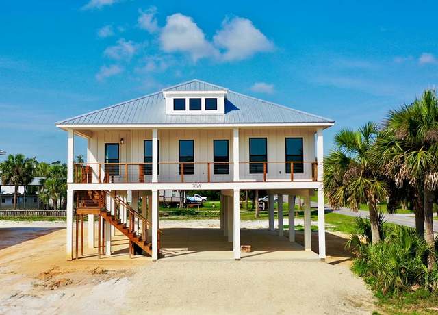 Property at 7016 Americus Ave, Port St. Joe, FL 32456, 3 beds, 2 baths