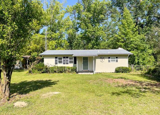 Property at 211 Fraley St, Wewahitchka, FL 32465, 2 beds, 1 bath