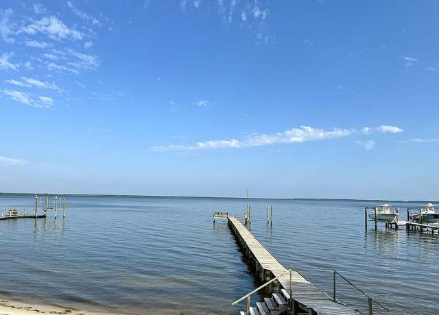 Property at 2234 Hwy 98 E, Carrabelle, FL 32322, 2 beds, 1 bath