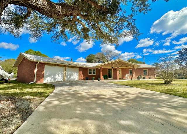 Property at 23 Apalachee St, Apalachicola, FL 32320, 3 beds, 2 baths