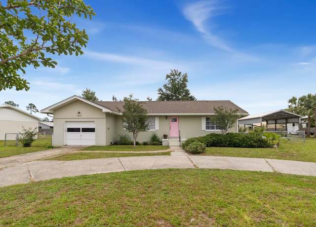 Property at 1607 Monument Ave, Port St. Joe, FL 32456, 4 beds, 3 baths