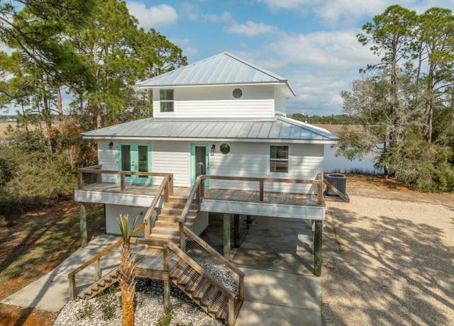 Property at 167 Timber Island Rd, Carrabelle, FL 32322, 5 beds, 3 baths