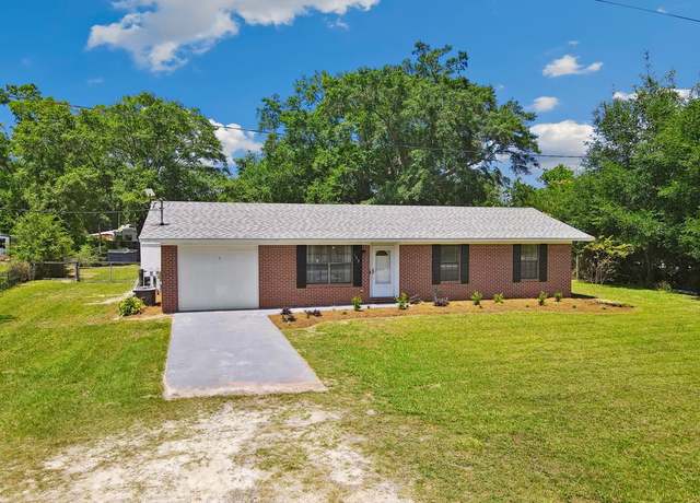Property at 133 Hysmith Dr, Wewahitchka, FL 32456, 4 beds, 2 baths