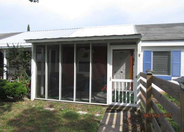 Property at 34-4 Holland Ave #4, Carrabelle, FL 32322, 1 bath