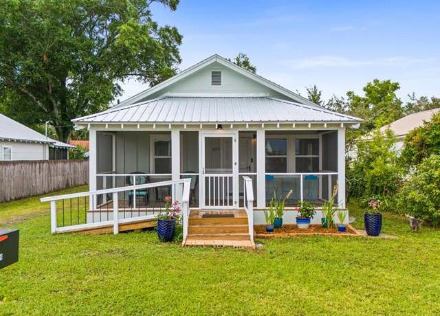 Property at 509 8th St, Port St. Joe, FL 32456, 2 beds, 2 baths