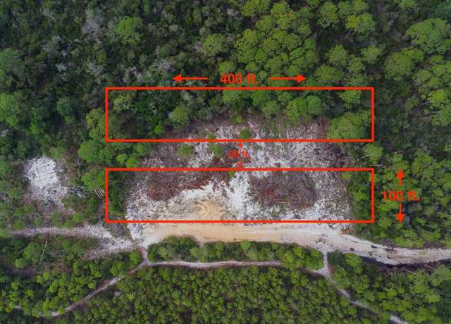 Property at 802 NE 13th St, Carrabelle, FL 32322