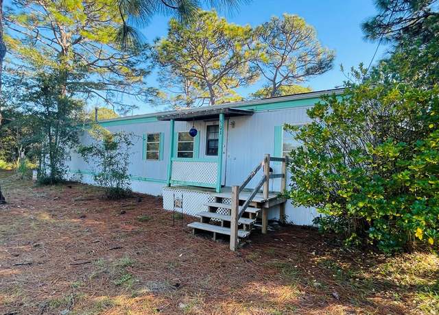 Property at 501 NW Ave K, Carrabelle, FL 32322, 2 beds, 2 baths