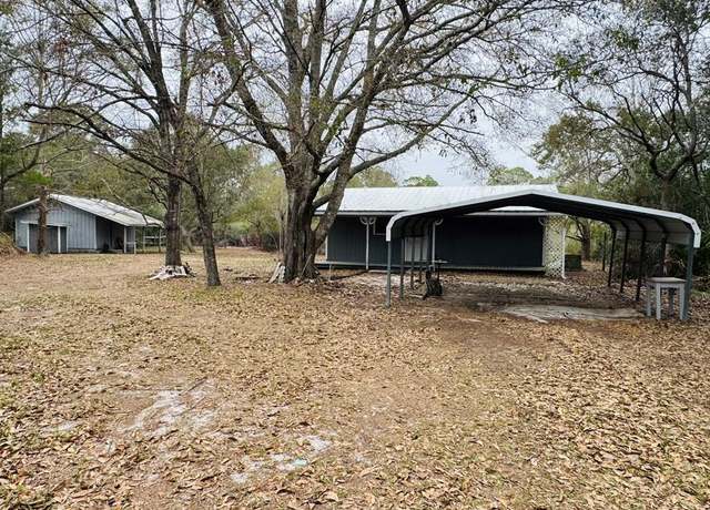Property at 2037 Lighthouse Rd, Carrabelle, FL 32322, 2 beds, 2 baths