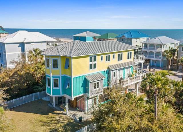 Property at 135 Griffin Ave, Port St. Joe, FL 32456, 3 beds, 3 baths