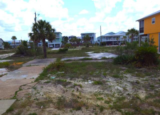 Property at 111 40th St, Mexico Beach, FL 32456