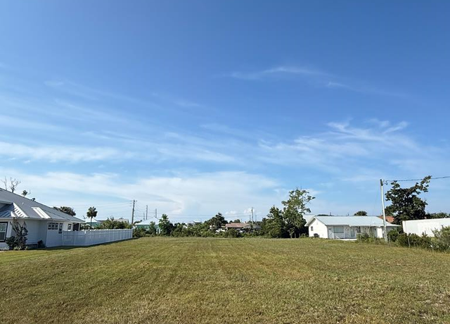 Property at 53 1st St, Mexico Beach, FL 32456
