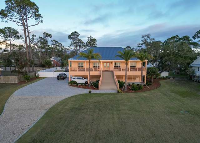 Property at 2103 Constitution Dr, Port St. Joe, FL 32456, 3 beds, 2.5 baths