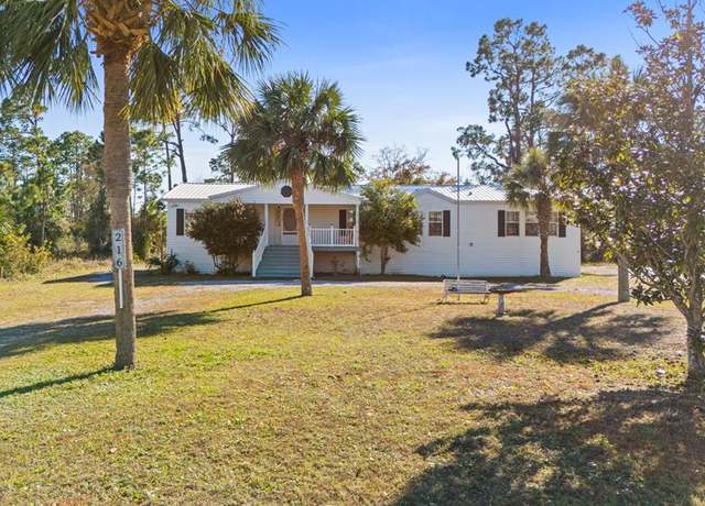 Property at 216 Whiting St, Port St. Joe, FL 32456, 2 beds, 3 baths