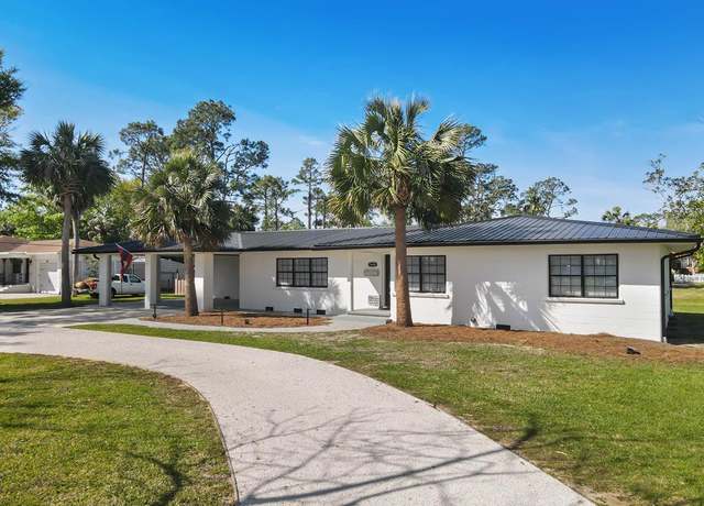 Property at 1608 Monument Ave, Port St. Joe, FL 32456, 3 beds, 2 baths
