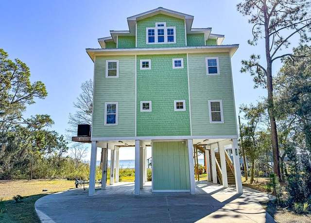 Property at 2474 Hwy 98 E, Carrabelle, FL 32322, 3 beds, 3.5 baths