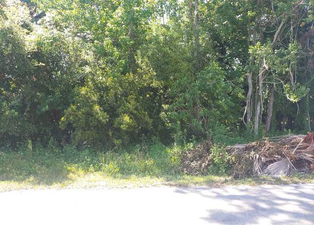 Property at 131 Ave F, Apalachicola, FL 32320