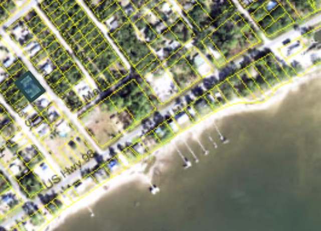 Property at 138 Indiana St, Carrabelle, FL 32322