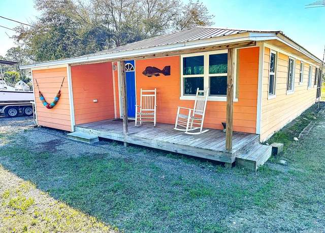 Property at 1764 Carrabelle Beach Dr, Carrabelle, FL 32322, 2 beds, 2 baths
