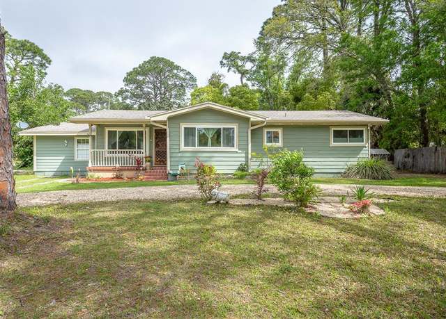 Property at 13 Adams St, Apalachicola, FL 32320, 3 beds, 2 baths