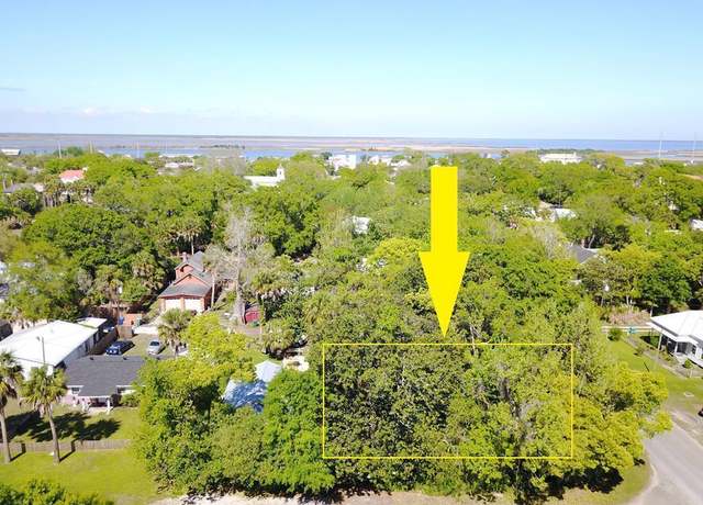 Property at 63 8th St, Apalachicola, FL 32320