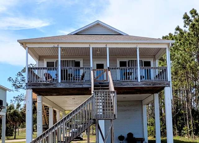 Property at 2190 Hwy 98 E, Carrabelle, FL 32322, 3 beds, 2 baths
