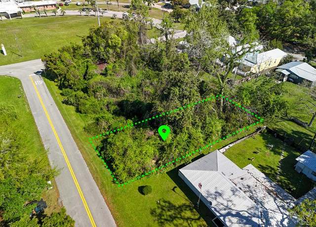 Property at 111 11th St, Apalachicola, FL 32320
