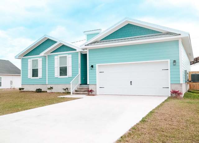 Property at 402 California Dr, Mexico Beach, FL 32456, 4 beds, 2.5 baths