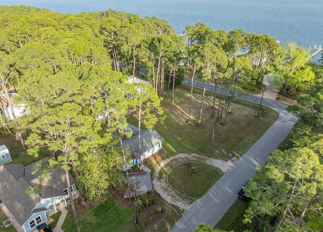 Property at 107 Infield Dr #1, Carrabelle, FL 32322, 3 beds, 2 baths