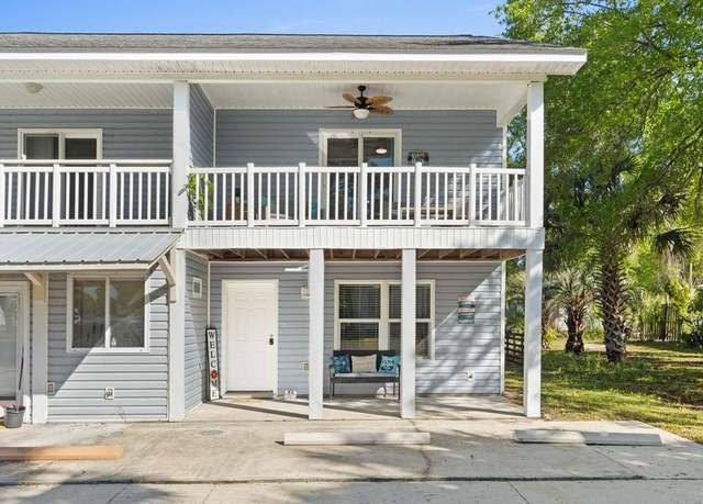 Property at 221 8th St Unit C, Port St. Joe, FL 32456, 2 beds, 2.5 baths