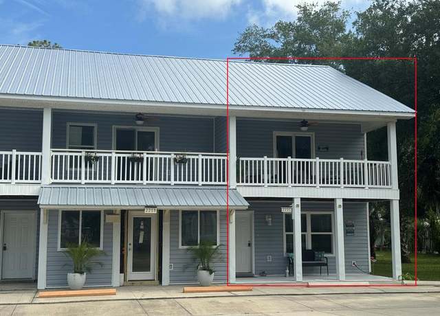 Property at 221 8th St Unit C, Port St. Joe, FL 32456, 2 beds, 2.5 baths