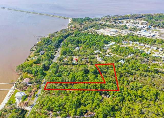 Property at 108 S Bay Shore Dr, Eastpoint, FL 32328