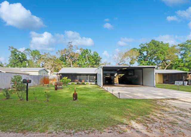 Property at 168 N Deer Ave, Wewahitchka, FL 32465, 3 beds, 2 baths