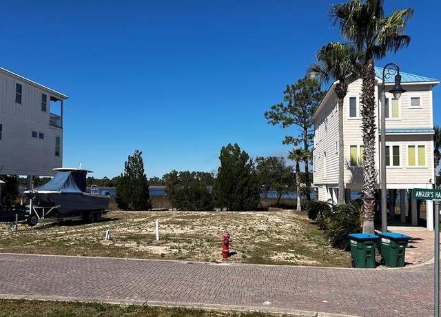 Property at 105 Anglers Harbor Ct, Carrabelle, FL 32322