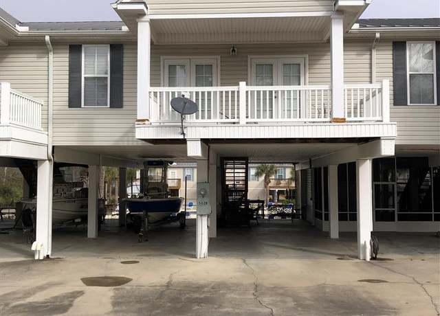 Property at 502B E Meridian Ave Unit B, Carrabelle, FL 32322, 3 beds, 3 baths