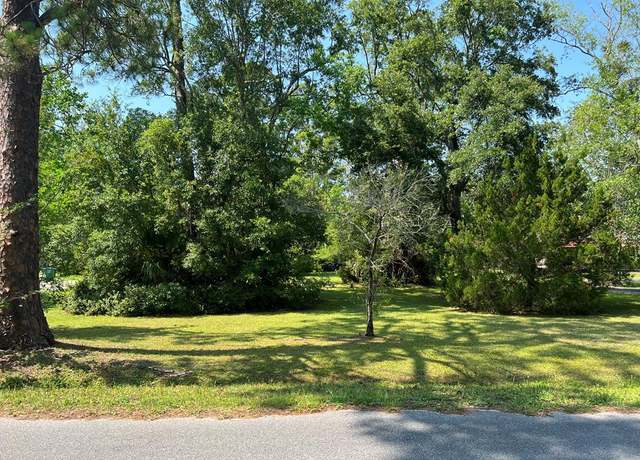 Property at 109 18th Ave, Apalachicola, FL 32320