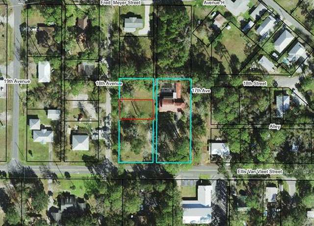 Property at 117 18th Ave, Apalachicola, FL 32320