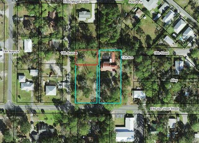 Property at 121 18th Ave, Apalachicola, FL 32320