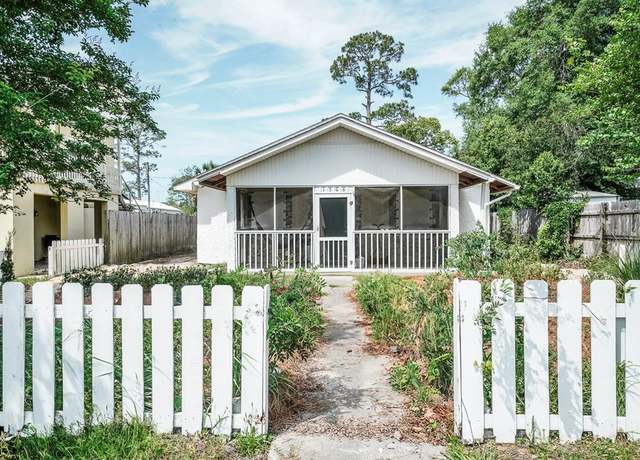 Property at 1506 Long Ave, Port St. Joe, FL 32456, 2 beds, 1 bath