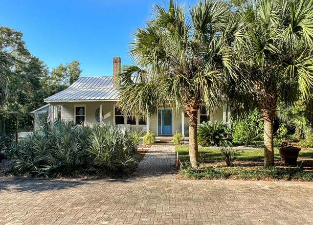 Property at 174 4th St, Apalachicola, FL 32320, 3 beds, 3 baths