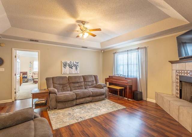 Property at 130 Hinton St, Carrabelle, FL 32322, 3 beds, 2 baths