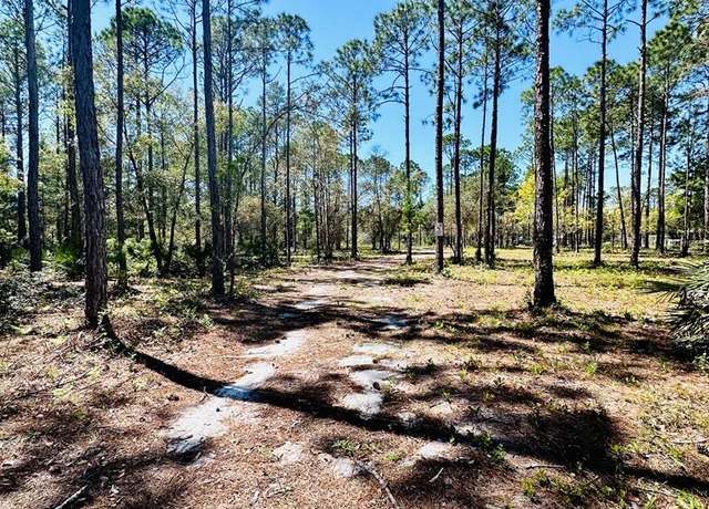 Property at 321 Baywood Dr, Carrabelle, FL 32322