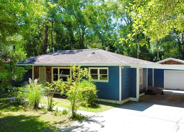 Property at 16 Adams St, Apalachicola, FL 32320, 3 beds, 2 baths