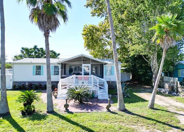 Property at 348 Atlantic St, Port St. Joe, FL 32456, 3 beds, 2 baths