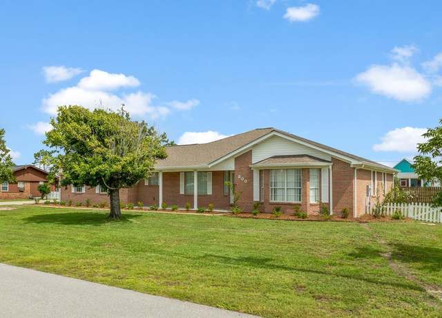 Property at 200 7th St, Mexico Beach, FL 32456, 4 beds, 2 baths