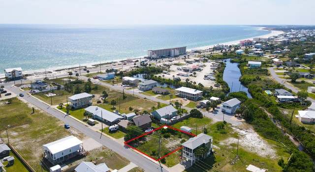 Photo of 117 15th St, Mexico Beach, FL 32456
